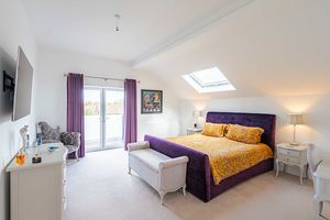 Bedroom- click for photo gallery